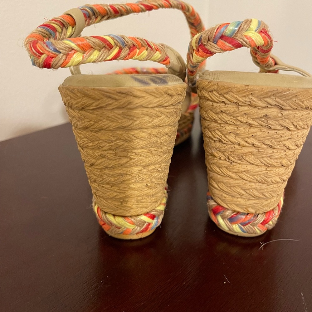 Onex Wedges Size 8 - Picture 4 of 11